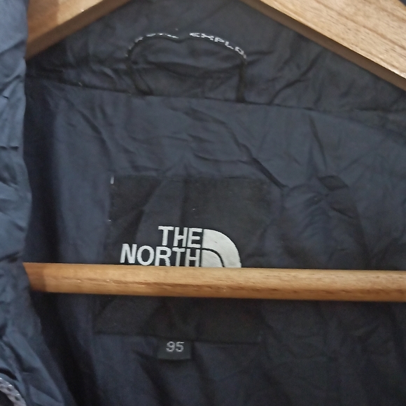 The North Face - Picture 4 of 7